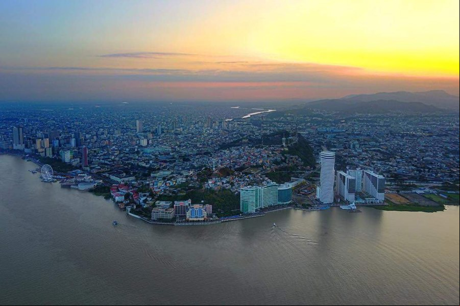  Que tal viajar para Guayaquil? A cidade-sede da Final da Copa Libertadores de 2022 entre Flamengo e Athletico Paranaense.
